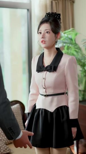 Hooked on Vengeance: Revenge in 3, 2, Splash! Episode 9