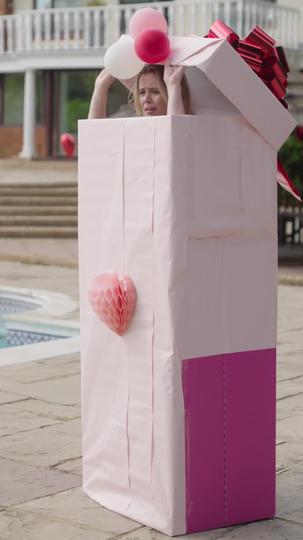 Verliebt in den heißen Onkel meines Ex 2Folgen