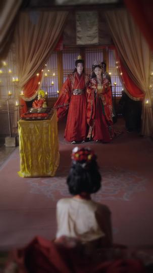 爱恨浮云过，一笑掌江山 第2集