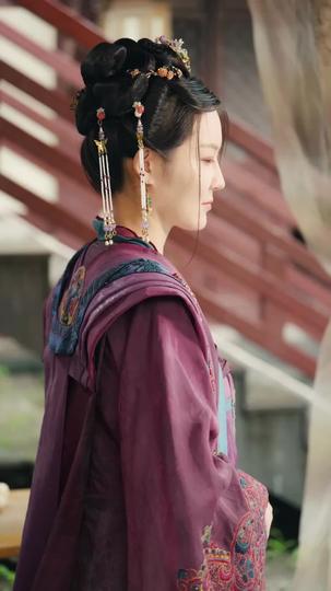 Steel and Grace: The Queen of War Episode 4