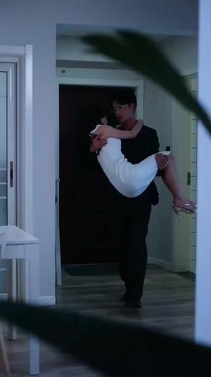 Behind the Scars, Love Remains Episode 9