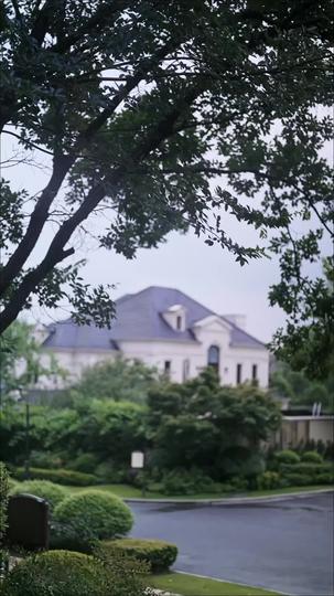 Beware, I'm Back and Dangerous Episode 8