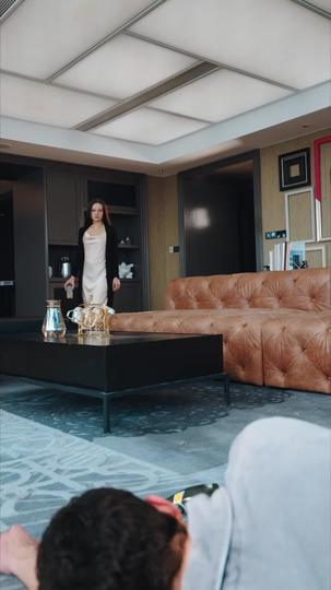 Fazendo Meu Marido Tropeçar na Cama de Minha BFF  5Episódio