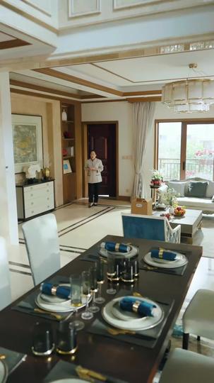 Die geniale Forscherin ist seine Ex 7Folgen