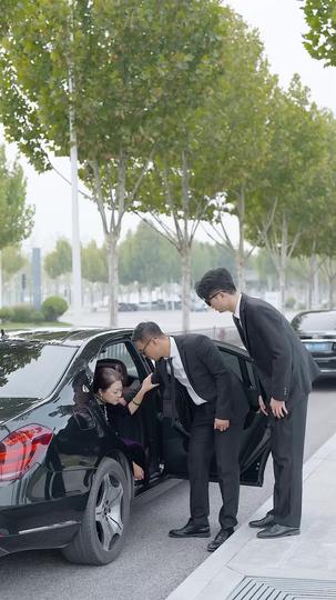 ท่านประธานกับลูกสาวดวงยาจก(พากย์ไทย) ที่2ตอน