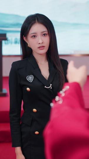 From Outcast to Tycoon: The Ruthless Heiress Returns Episode 11