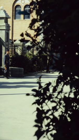 Trapped in Blood, Chained to Love Episode 2