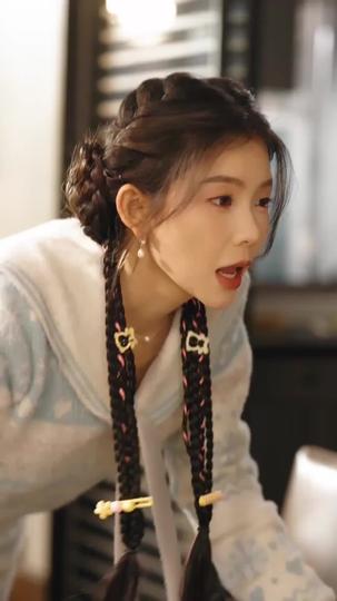 Two Broke Writers vs. the Orignial Heroine Episode 6