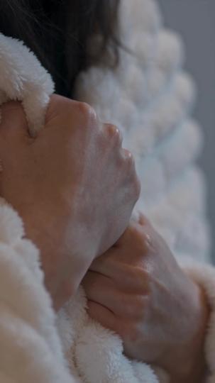 Loving in my step-uncle's bed Episode 6