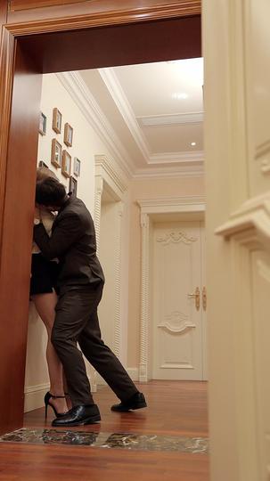 Trapped in the Billionaire's Golden Cage Episode 6