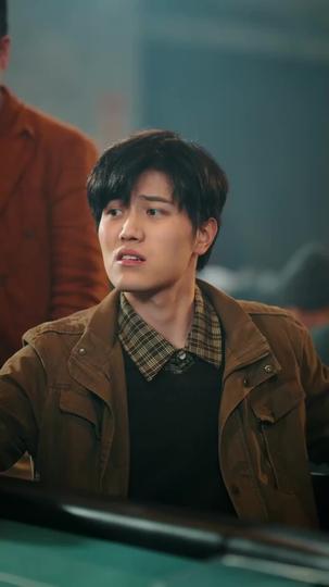 Cạm Bẫy Đỏ Đen Tập 4