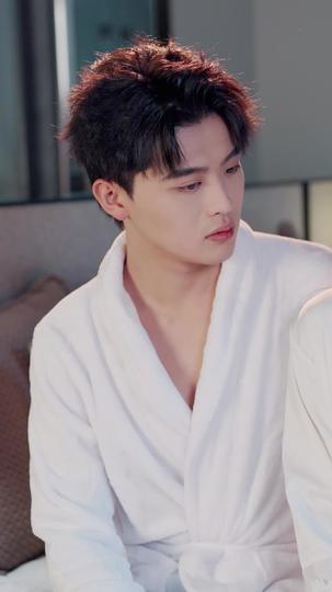 我爱他跌跌撞撞到绝望 第3集