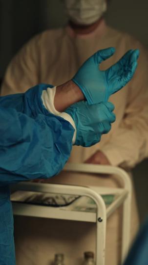 重回七六,见雪逢春 第1集