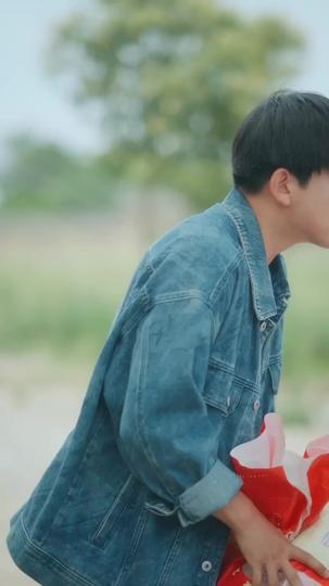 重生1995：系統逼我給員工加薪 第11集