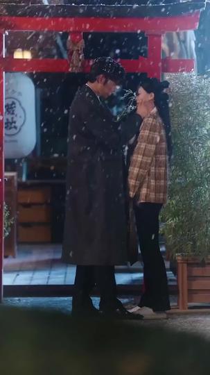 Romantika di Atas Udara Episode 9