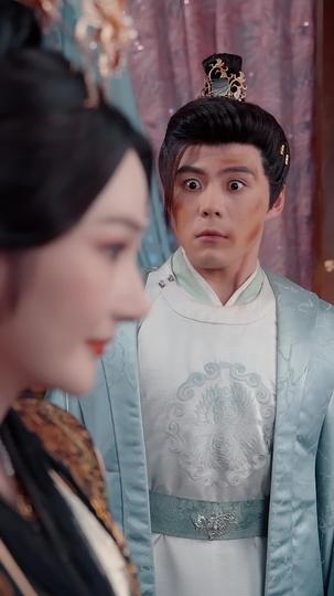I Planned Rebellion, She Offered Me Her Throne Episode 11