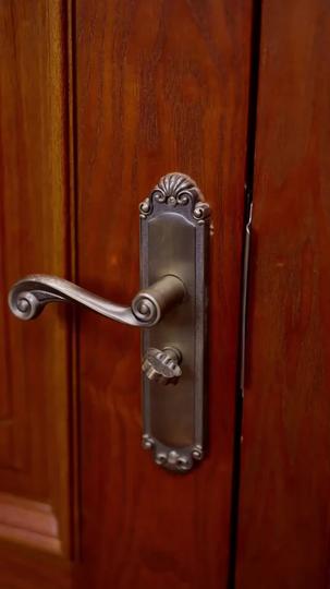 Fifty, Fabulous, and in Love Episode 5