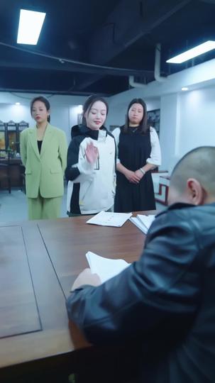 Robot Pelarian Pencuri Hatiku Episode 8