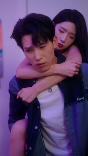 She Hits Me, So Does Love Episode 2