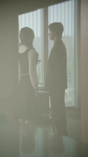 Under My Nose, Over My Heart Episode 8