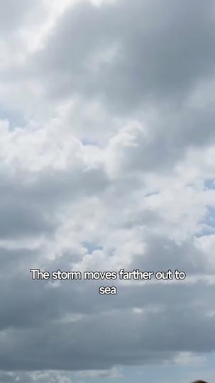 One Wrong Hug, the Dragon King Claimed Me Episode 10
