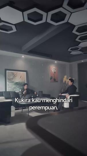 Mencari Cahaya di Balik Penantian Episode 2