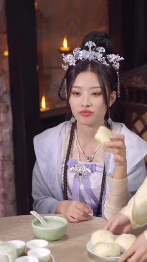 Whispers to His Mind Episode 7