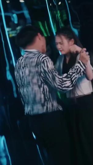 Eres el Resplandor de la Noche Episodio 11