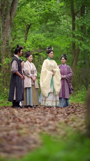 Cinta di Balik Kabut Episode 8