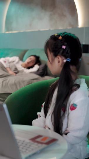Our Twins, Our Second Chance Episode 7