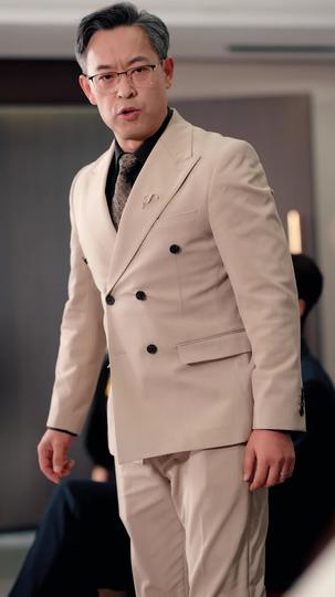 觉醒后，律政千金她不装了 第8集