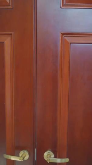 Jack of All Trades, Queen of Me Episode 1