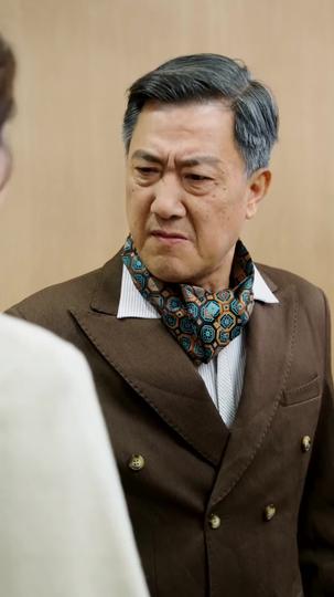 Mêmes Prénoms, Destins Contraires Épisode8