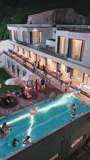 Kiss Me Like It's Revenge Episode 1