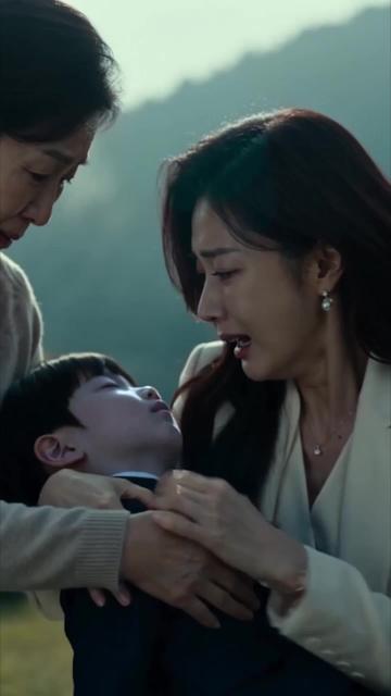사기꾼 취급했는데, 파묘 한번에 재벌가를 살렸다! 11화