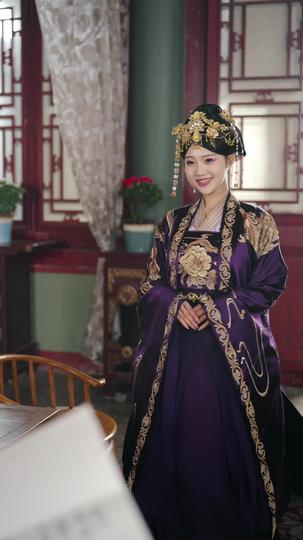 Shadows in the Palace of Desire Episode 11