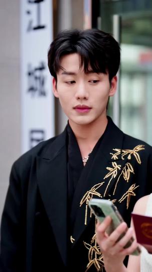 A Rainha Escura Só Se Entrega a Você 4Episódio