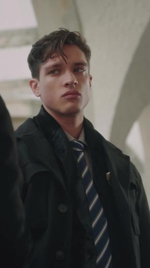 Amor y deseo en la Academia de Vampiros (Doblado) Episodio 10