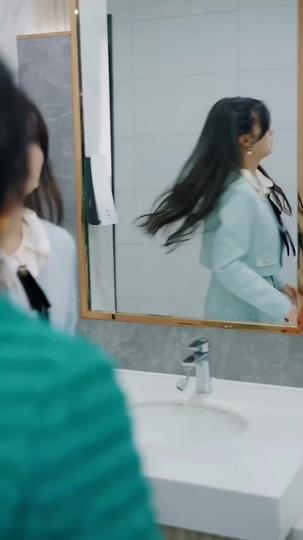 Caught in the Love Tangle Episode 7