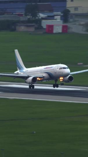 ¡Cuidado! Aquí mando yo (Doblado)  Episodio 4