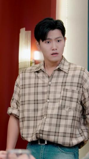 Rahasia di Balik Orang Tua Sederhana Episode 4