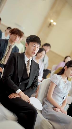 Luckbound Heiress: Fortune at Her Fingertips Episode 1