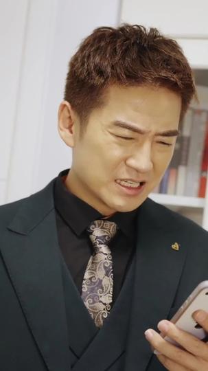 Behind Closed Doors, A Throne Awaits Episode 8