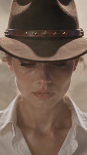 Kneel，Thunder Queen Returns Episode 11
