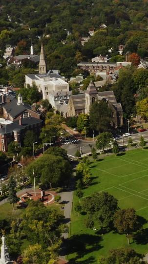 Un Pacte avec le Capitaine de Hockey ( Doublé ) Épisode1