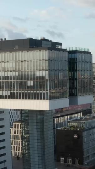 Ditching My Fiancé, I Dated a CEO Episode 3