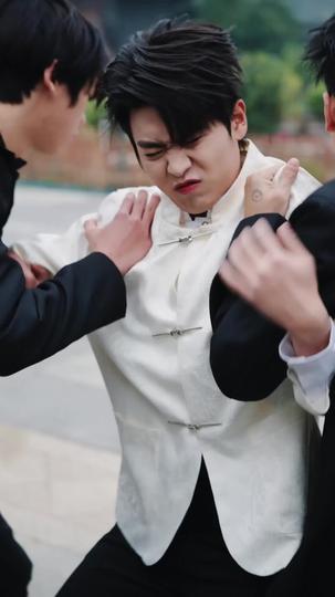 Me oculté tres años, ahora destruyo todo Episodio 3