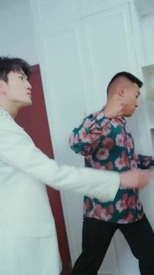 Romance Is All Around Episode 6