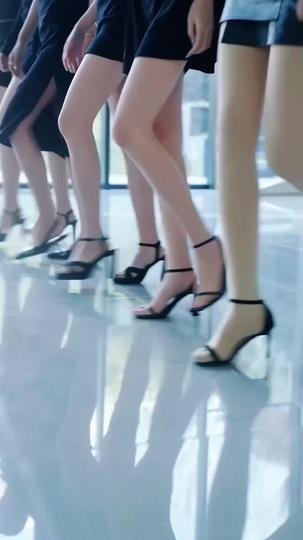 Crash Landing Into Love Episode 1