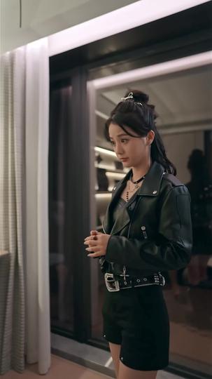 The Rebel Girl Was Actually My Mom Episode 9